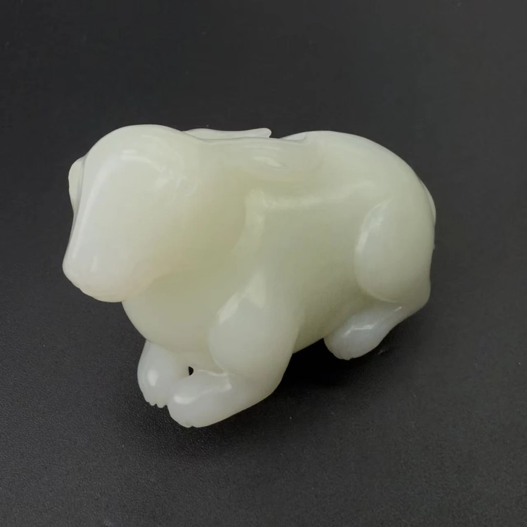 LOT.40/20世纪白玉兔子/JG201516