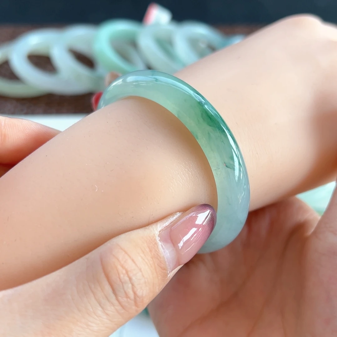 翡翠手镯未镶嵌25号 51.2贵妃