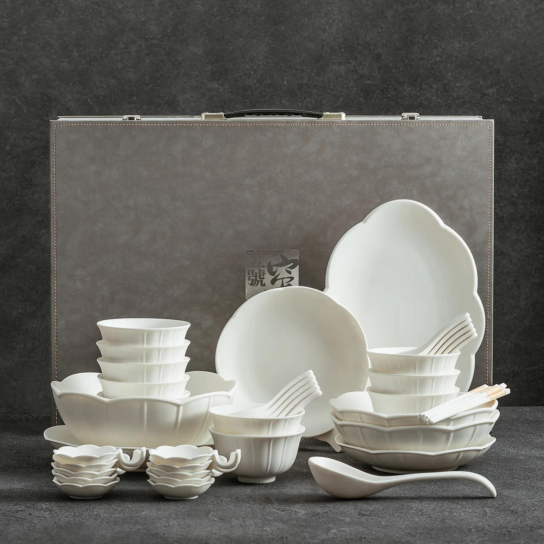 德化中国白羊脂玉餐具2025新款乔迁新居高级感的中式陶瓷碗盘套装
