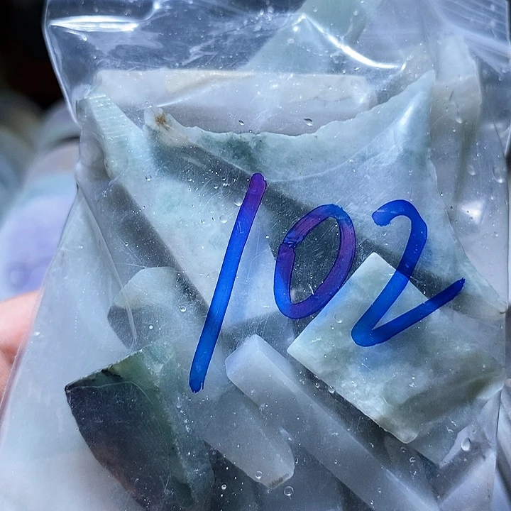 散珠翡翠边角料102