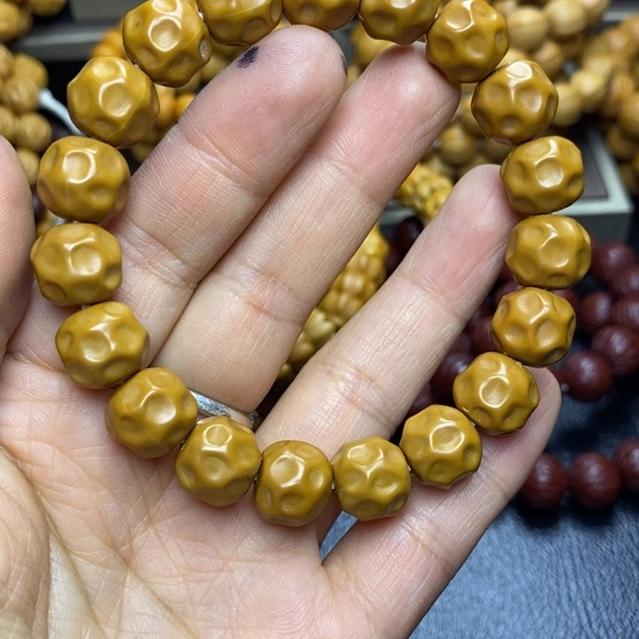 猴头核桃手串奶*．猴头草