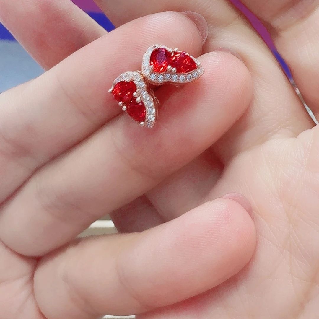 蓝宝石耳饰银S925镶嵌耳钉