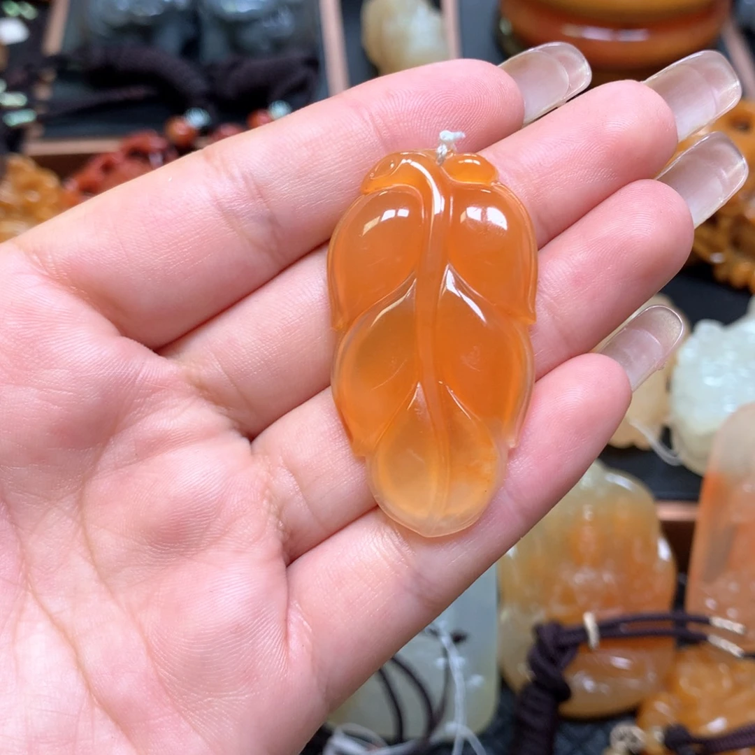 石英质玉（黄龙玉）未镶嵌挂件