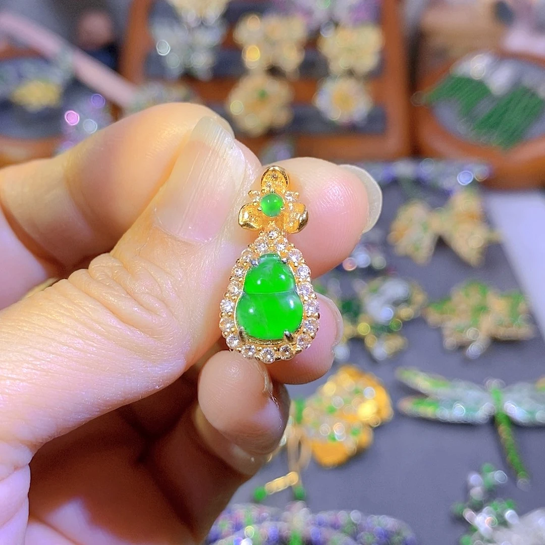 颈饰银S925镶嵌翡翠