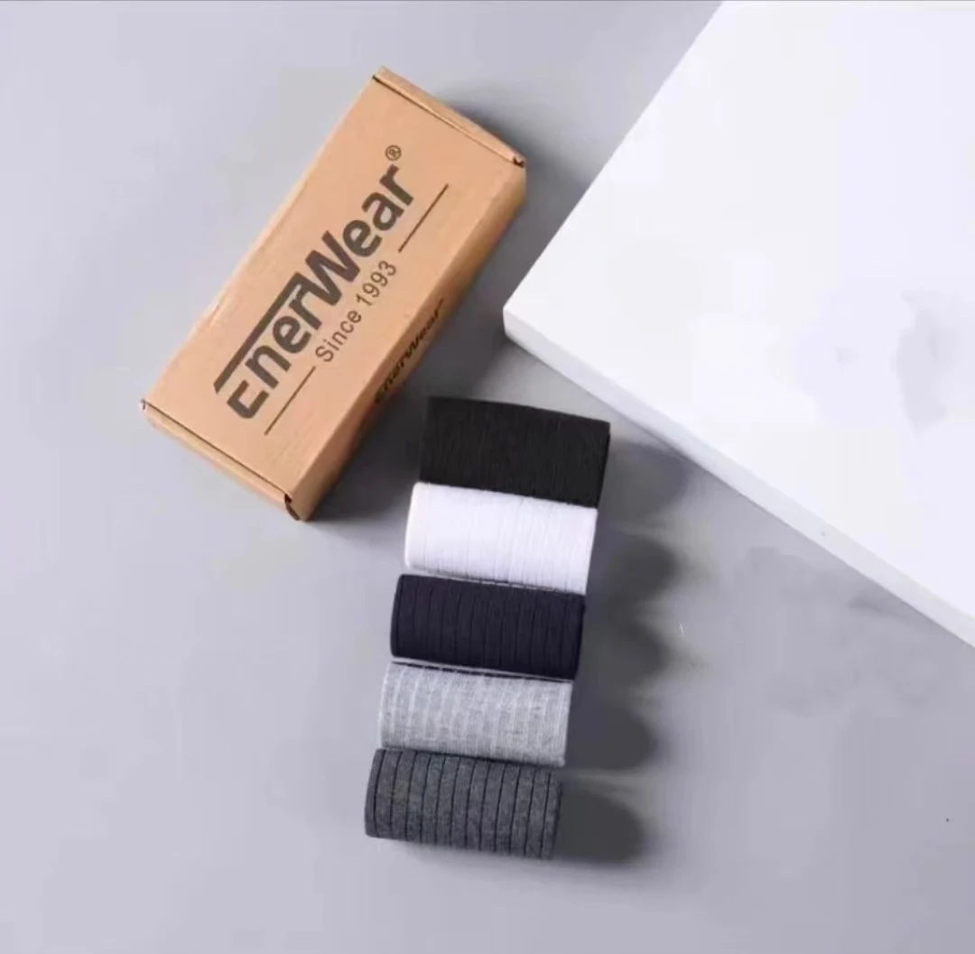 111高品质新款时尚男女通用袜