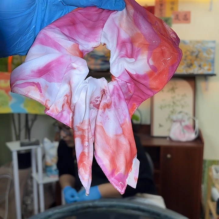 布艺铁合金桃夭方巾