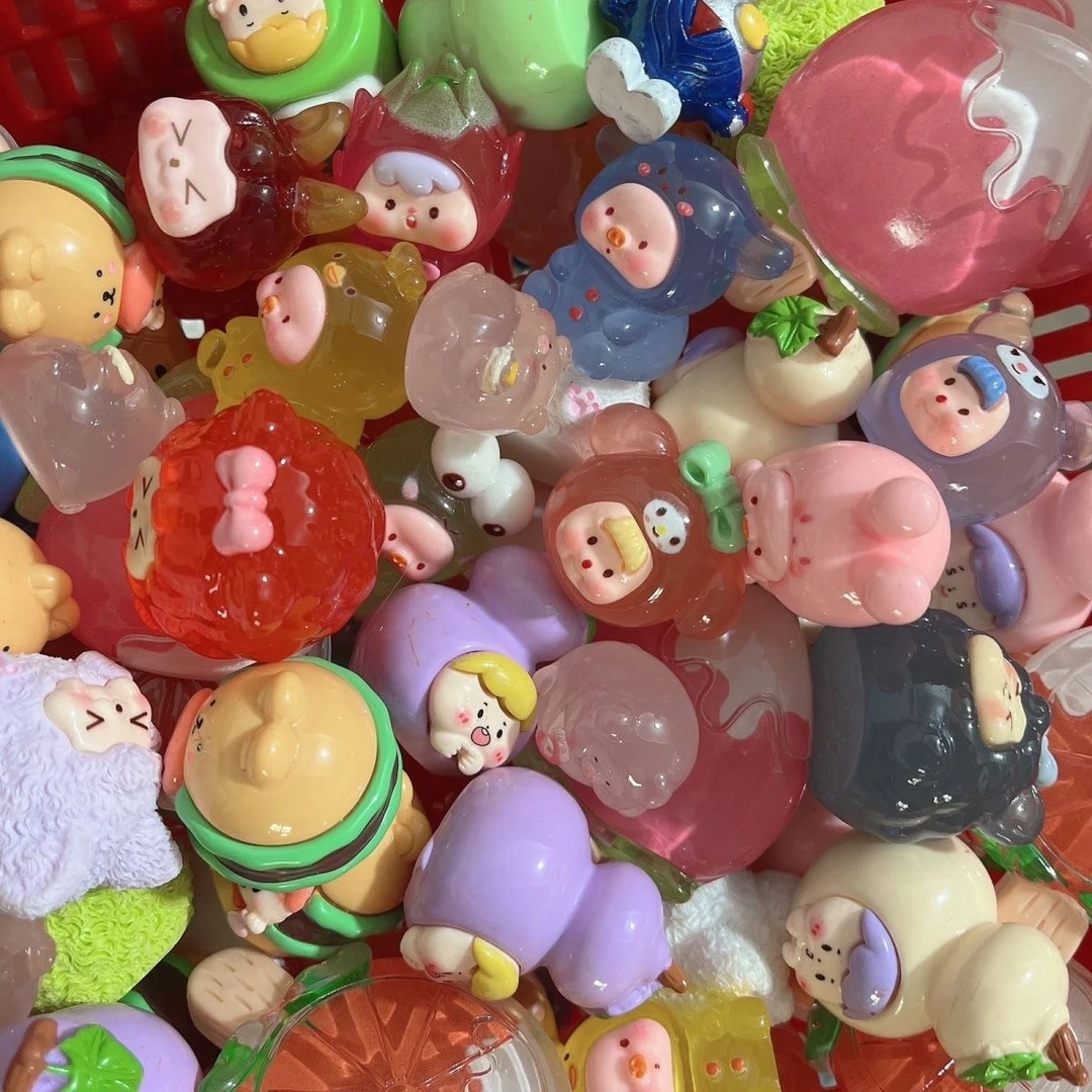 12个装立体树脂公仔水果崽崽树脂配件diy混装批发论斤潮玩