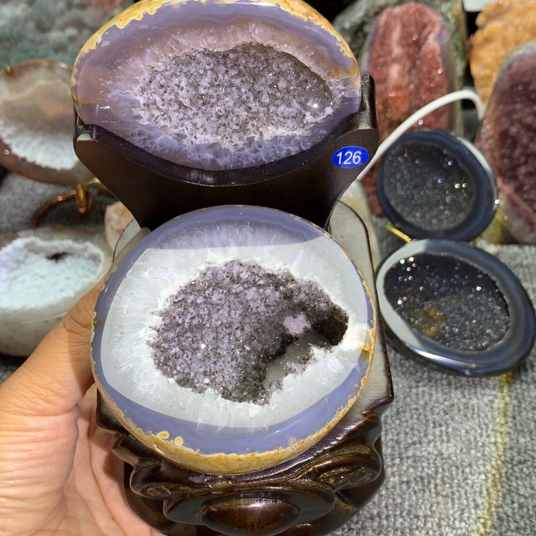 天然玛瑙水晶聚宝盆未镶嵌