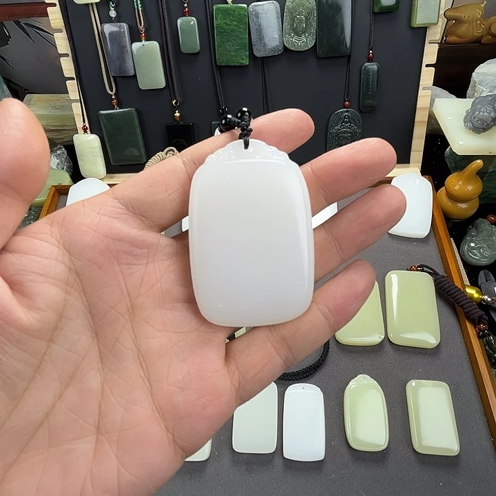 8***7玉白色四六圆头牌