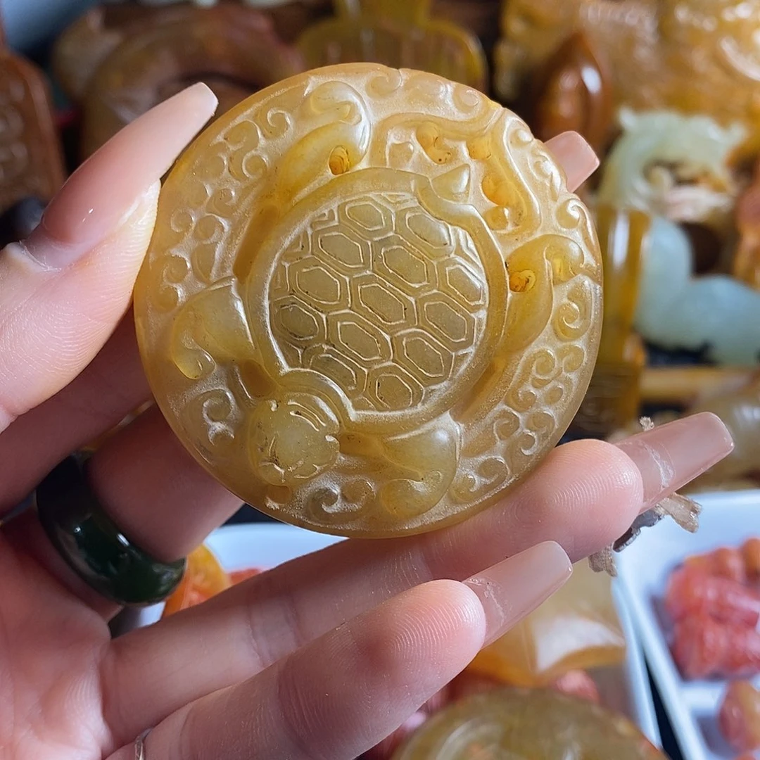 岫岩老玉（透闪石质玉）未镶嵌挂件