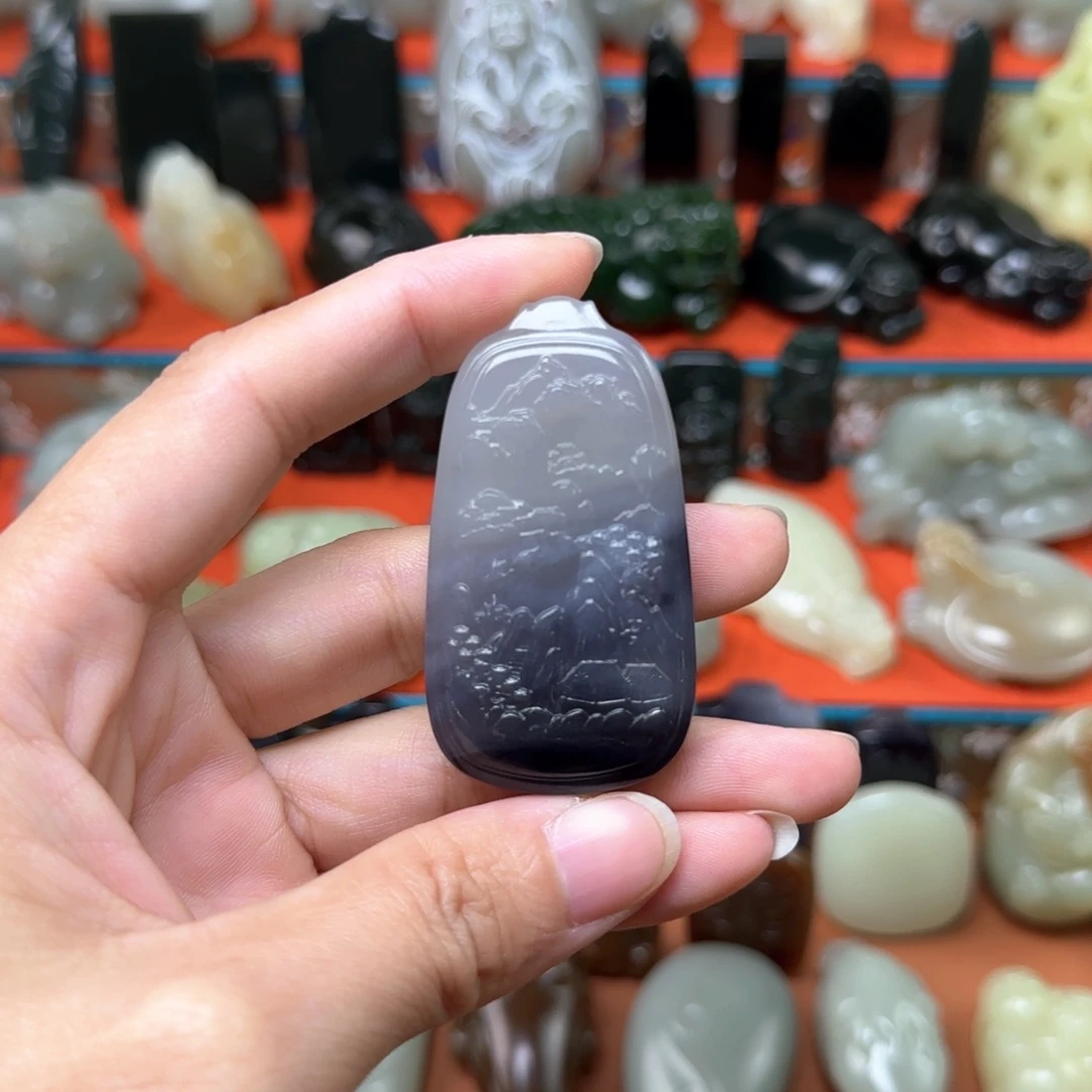 未镶嵌和田玉（糖玉）把件
