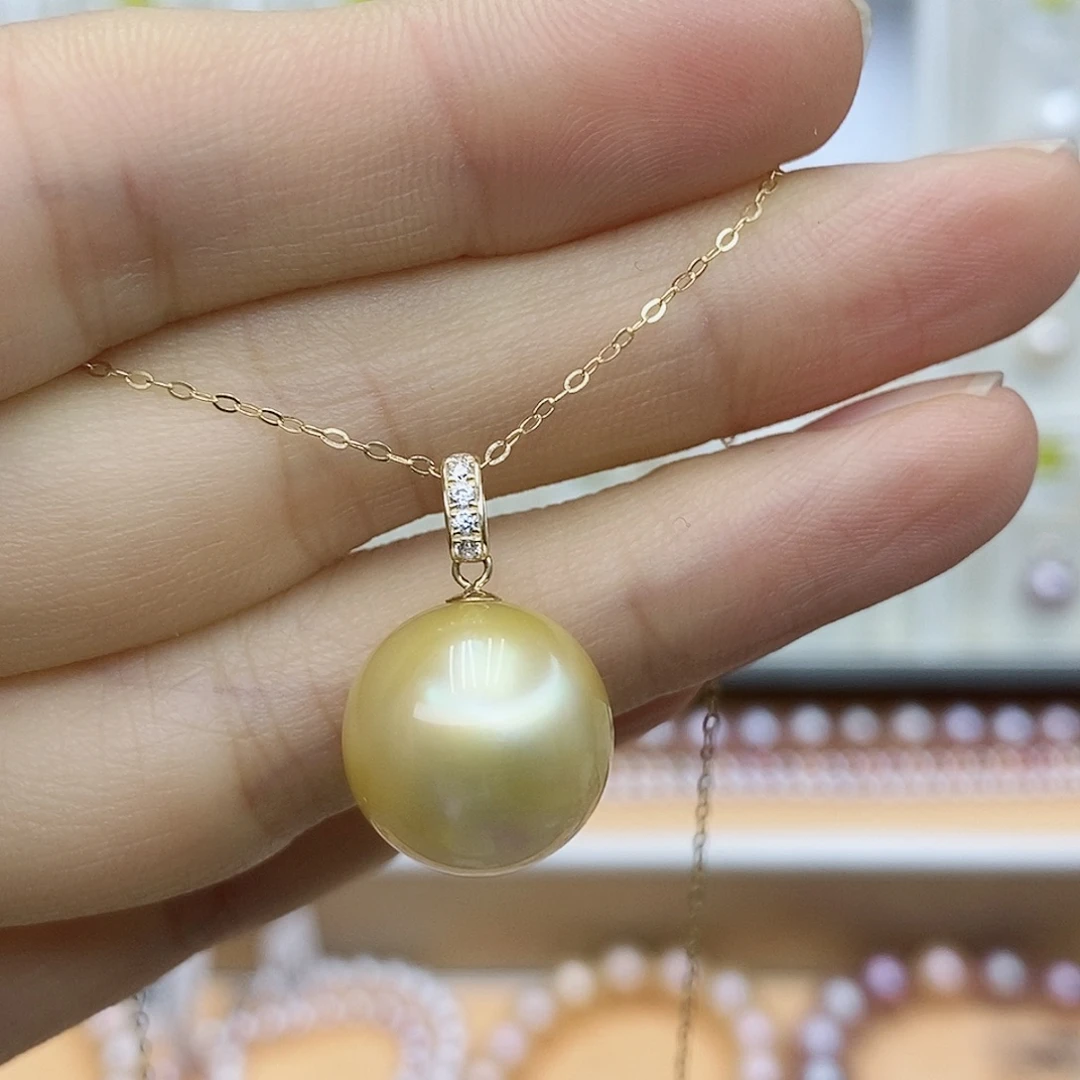 老***爱颈饰淡水珍珠18K金镶嵌
