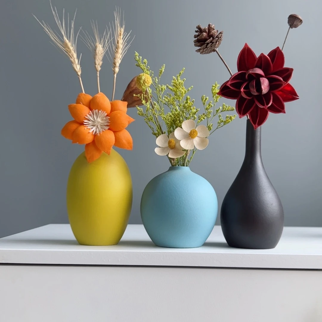 摆件陶瓷小花瓶摆件含花总高约20-30cm