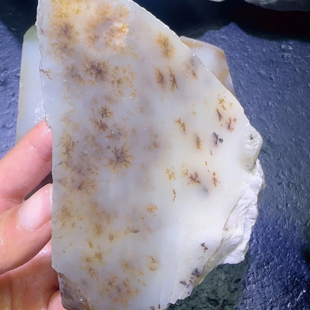 和田玉未镶嵌珠宝半成品