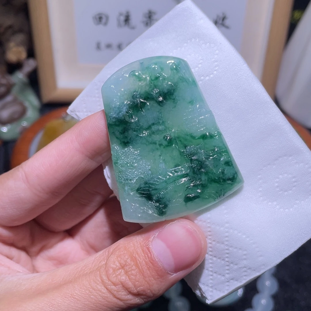 定制翡翠未镶嵌吊坠