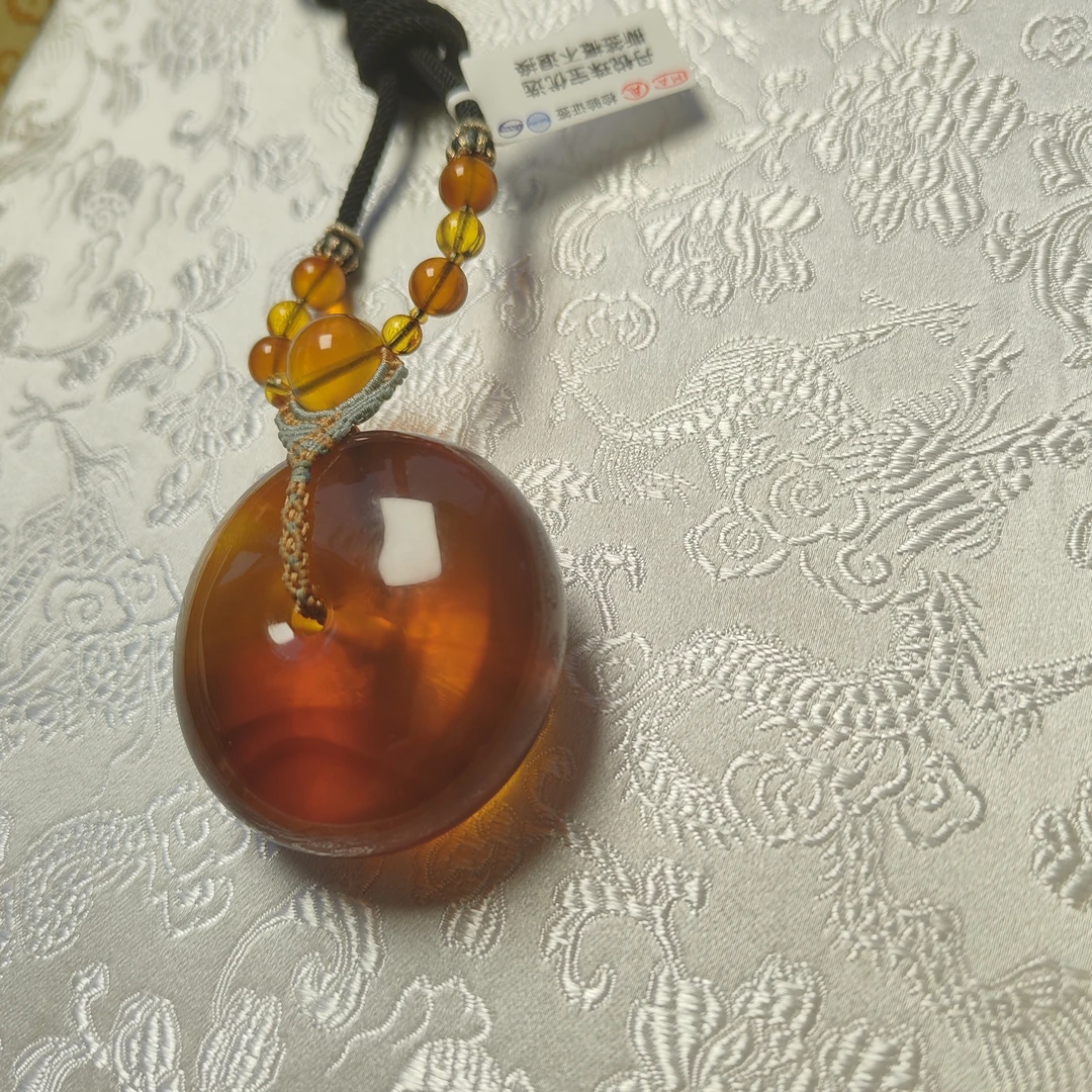 天然棕红珀平安扣