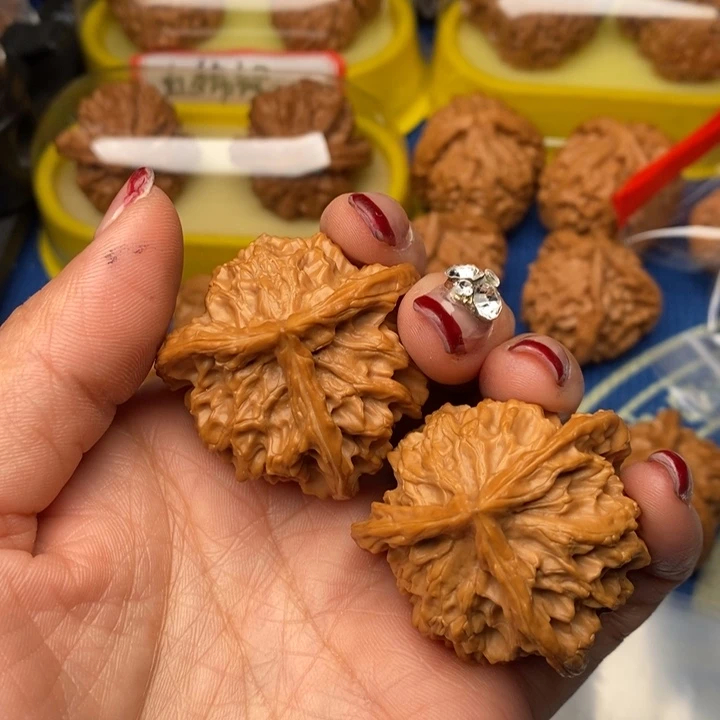 桃核吊坠三棱40核桃