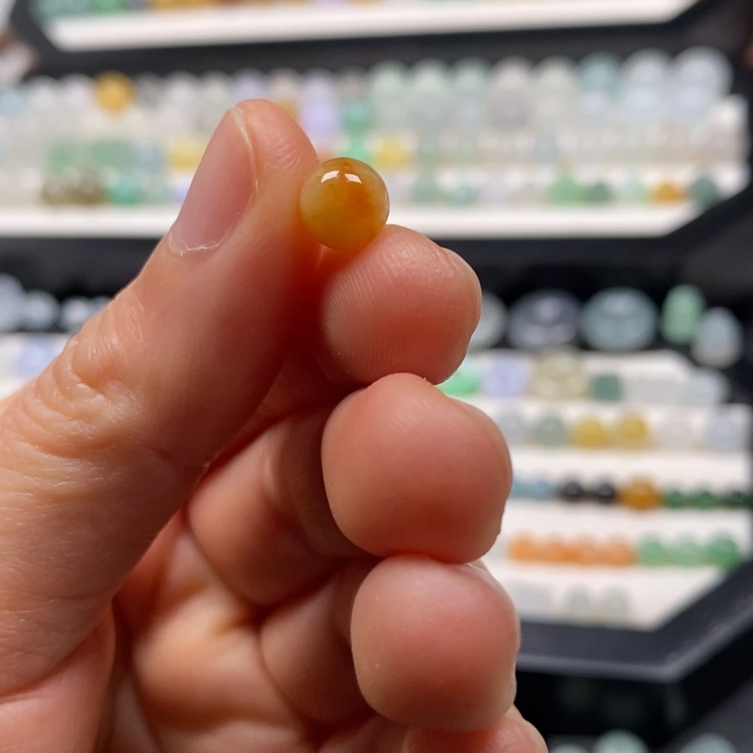 翡翠散珠卡7黄翡圆珠