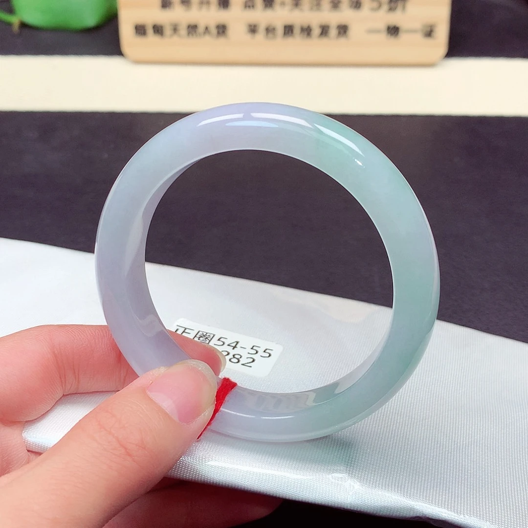 翡翠手镯未镶嵌282号