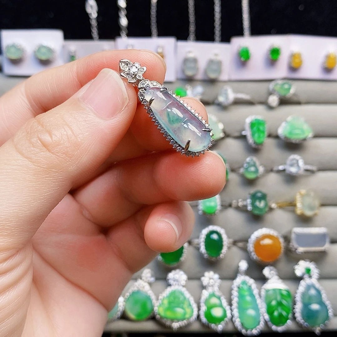 翡翠银S925镶嵌颈饰豆子