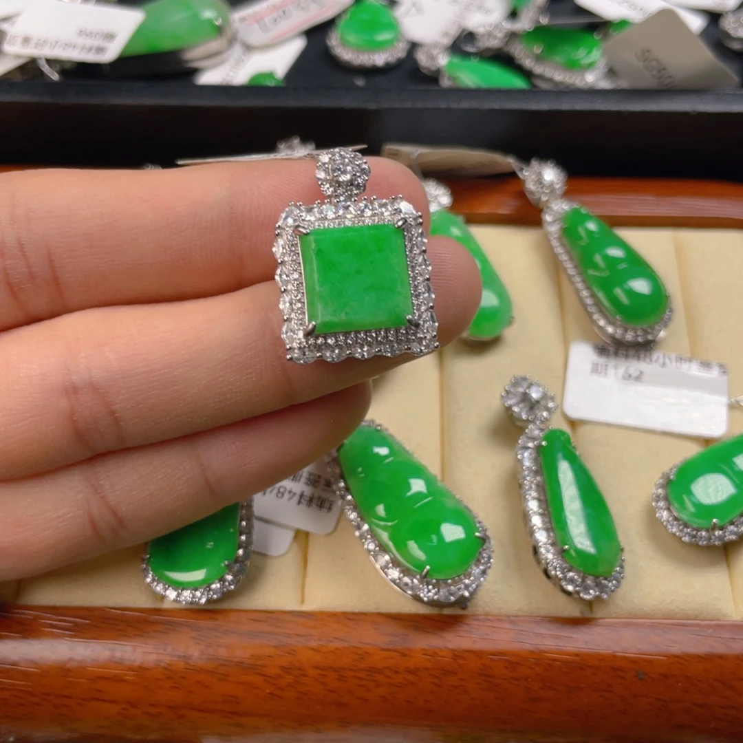 翡翠银S925镶嵌吊坠(不含链)