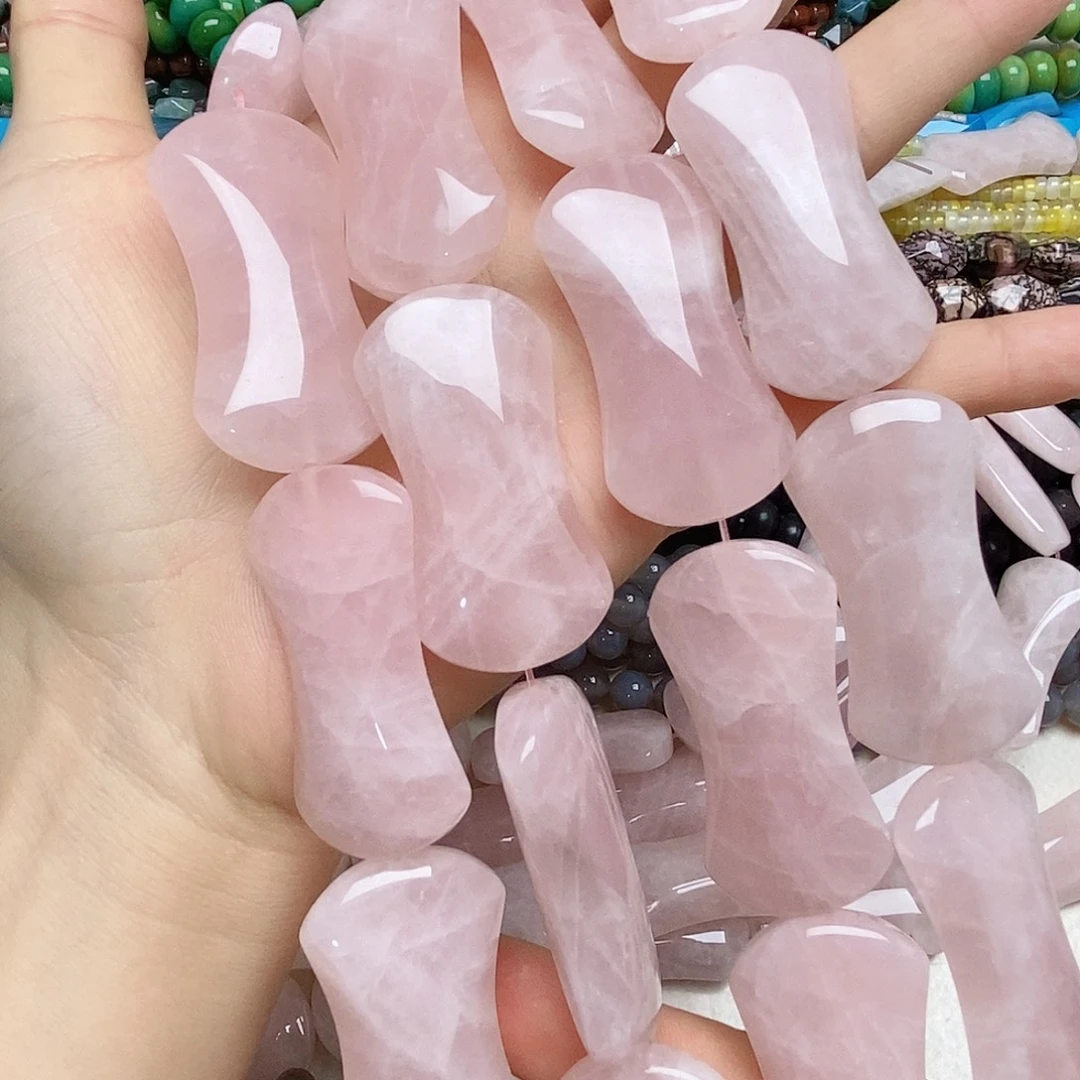 玛瑙/玉髓未镶嵌珠宝半成品粉水晶一条