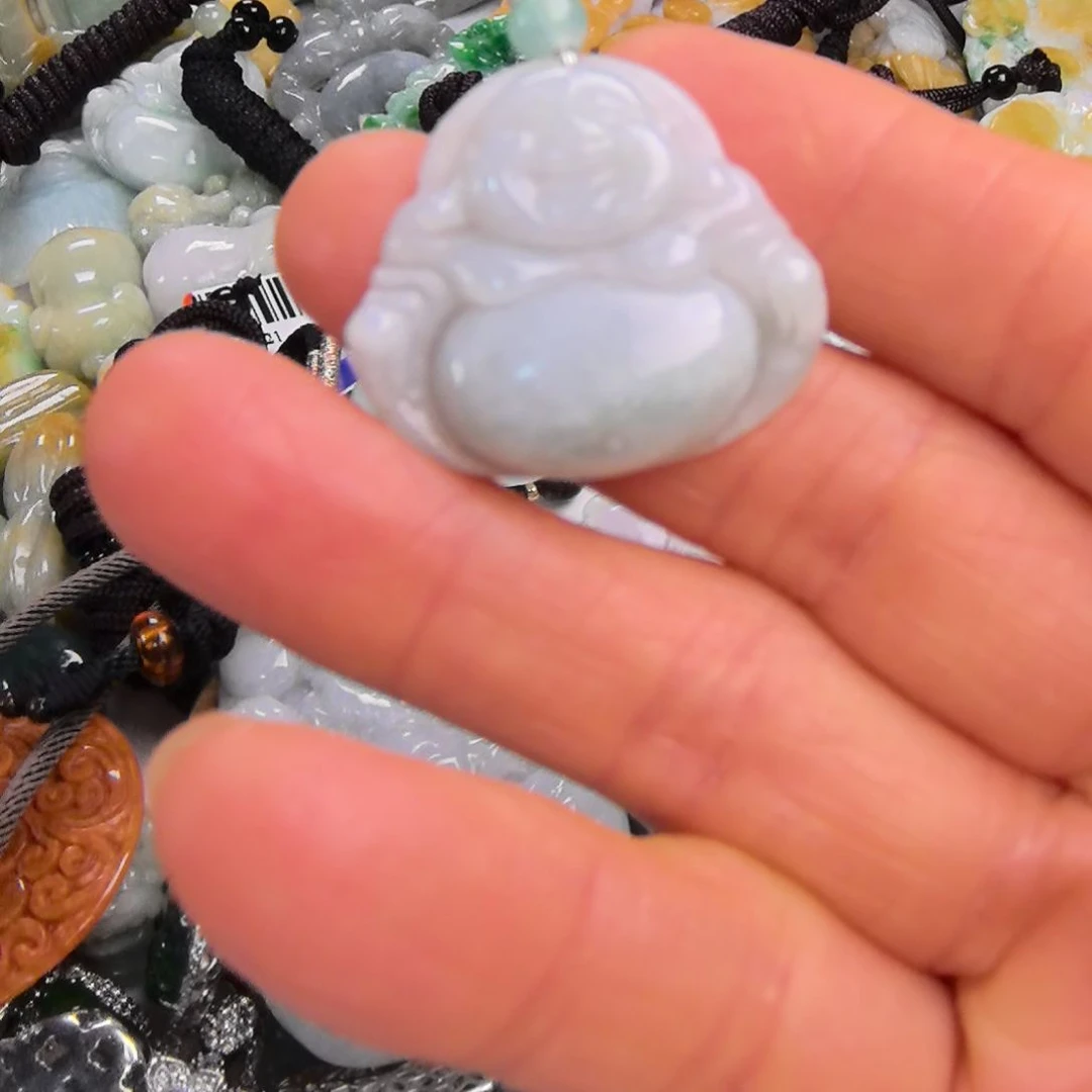 翡翠颈饰未镶嵌吊坠