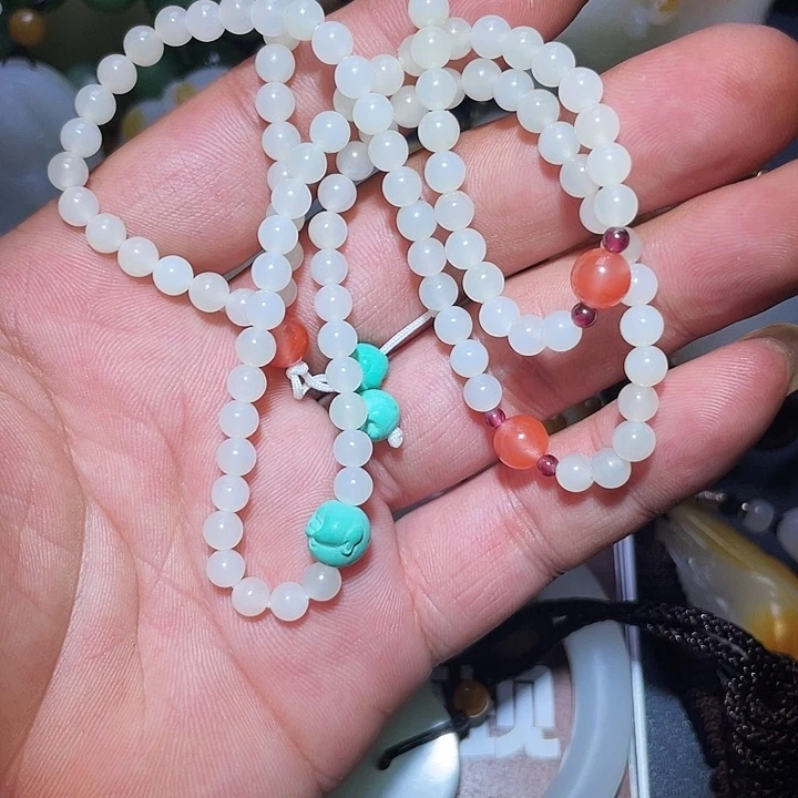 和田玉未镶嵌吊坠(赠链)