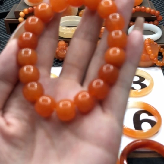 石英岩玉手链未镶嵌