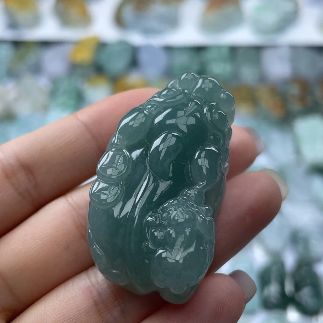 颈饰未镶嵌翡翠貔貅