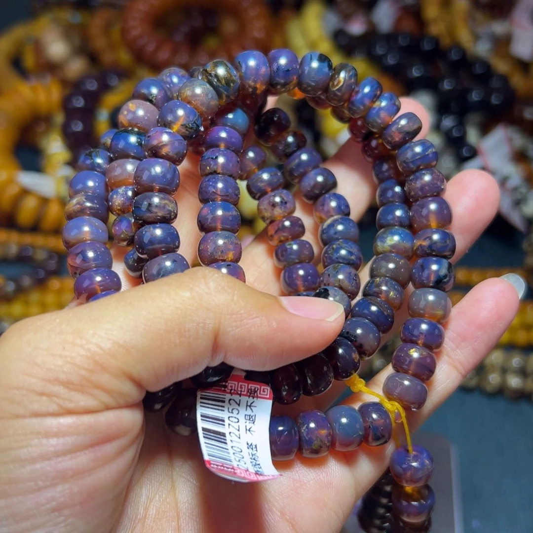 未镶嵌琥珀珠宝奇石106