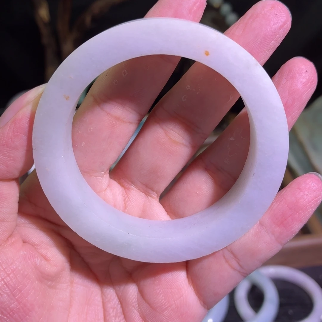 定制翡翠未镶嵌天然翡翠A货毛胚手镯