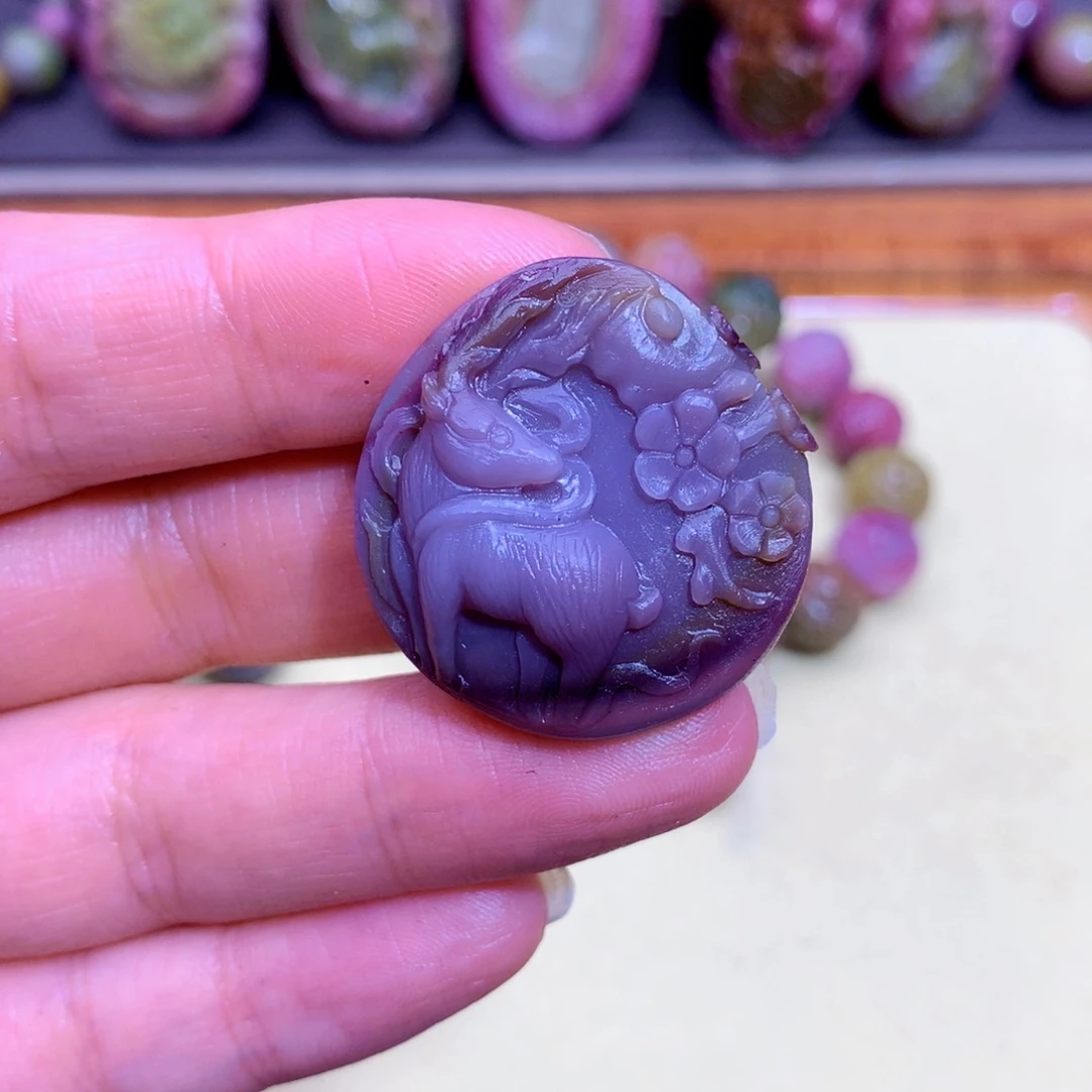 玛瑙未镶嵌挂件盐源定制