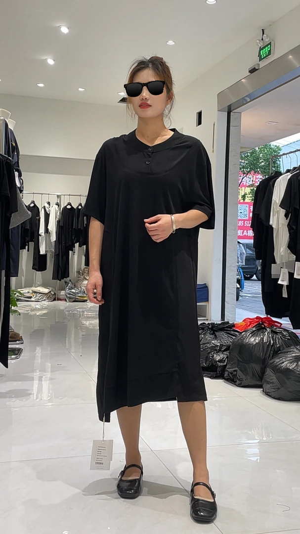 夏季韩系立领简约时尚黑色连衣裙宽松显瘦中长裙
