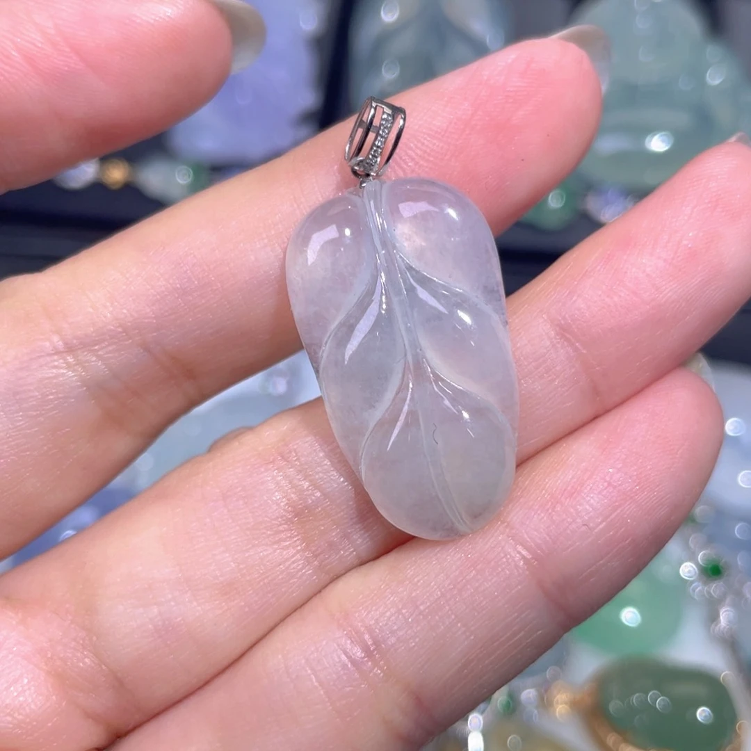 颈饰18K金镶嵌翡翠翡翠