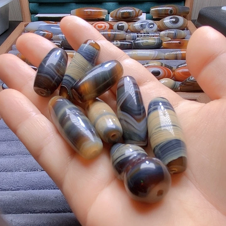 奥***K玛瑙/玉髓未镶嵌吊坠(不含链)