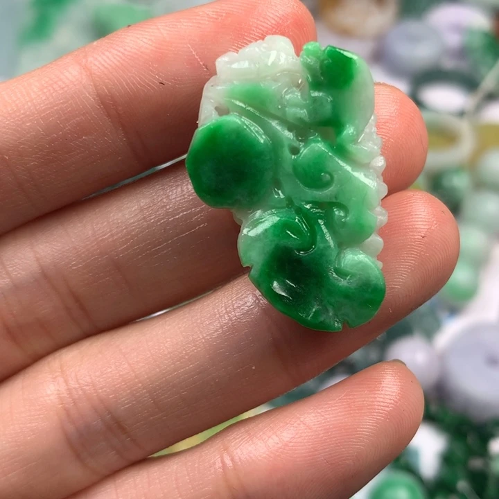 定制翡翠未镶嵌翡翠