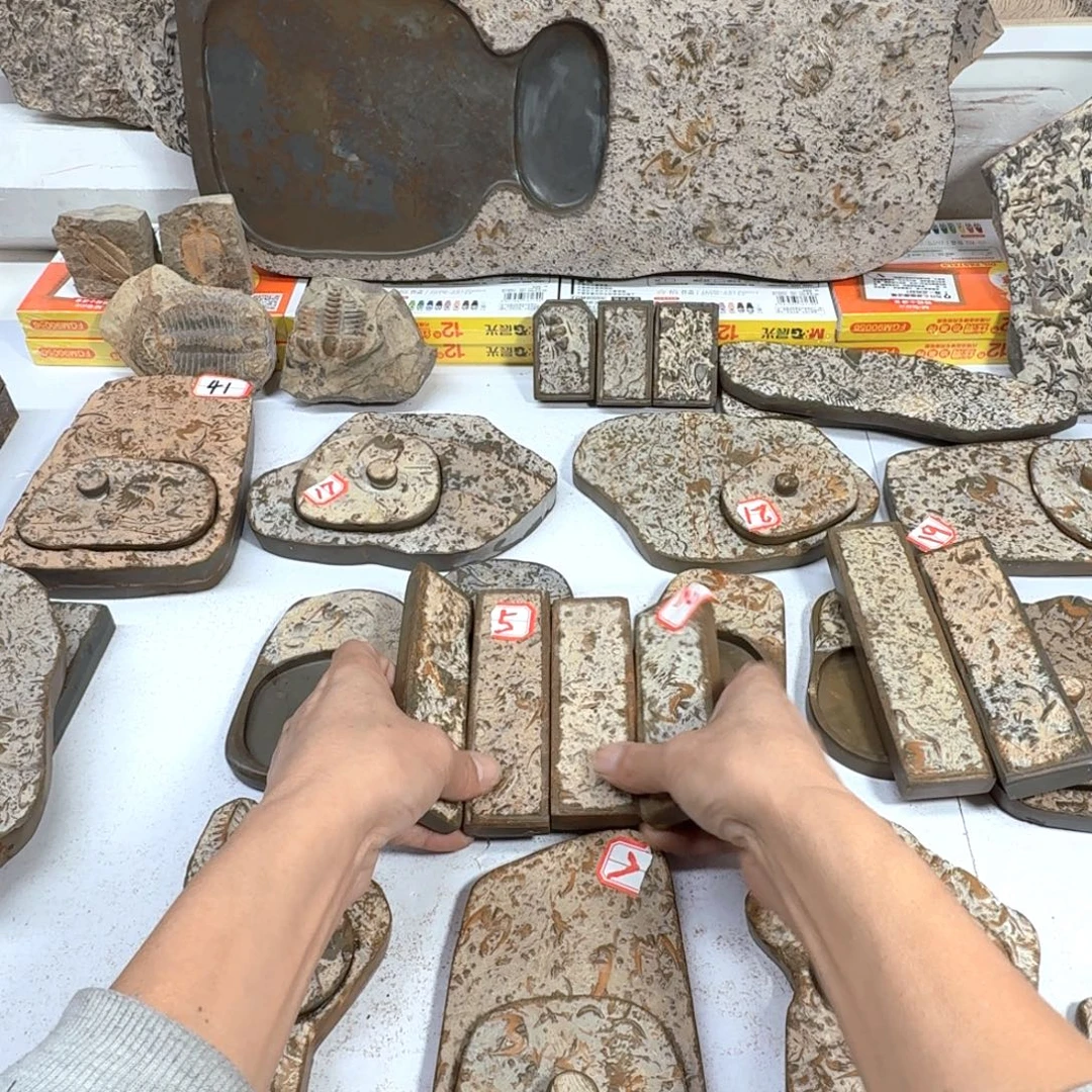 燕子石原石振池燕子石原石正池