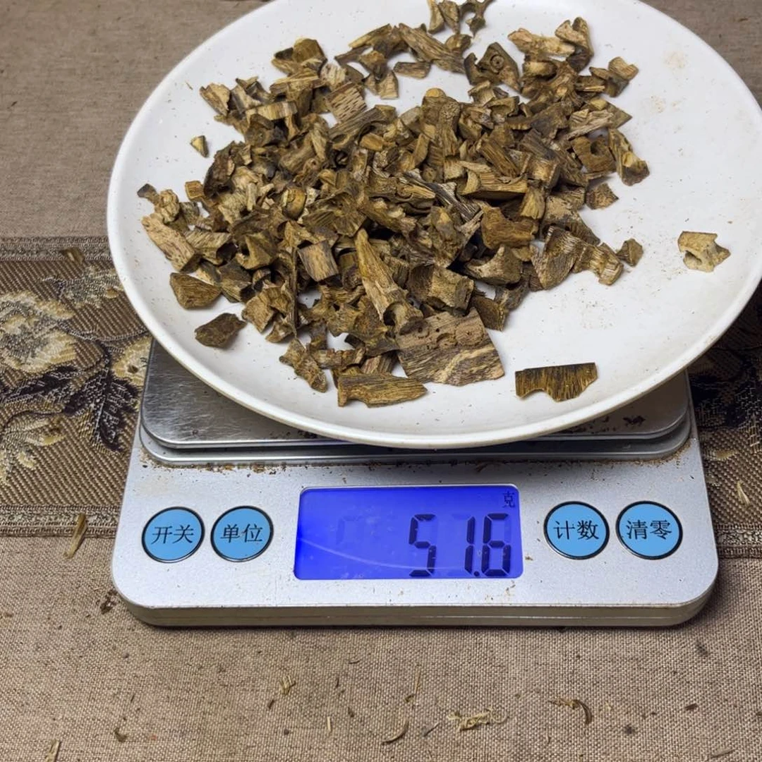 沉香碎屑沉香尼**姆白棋50 克