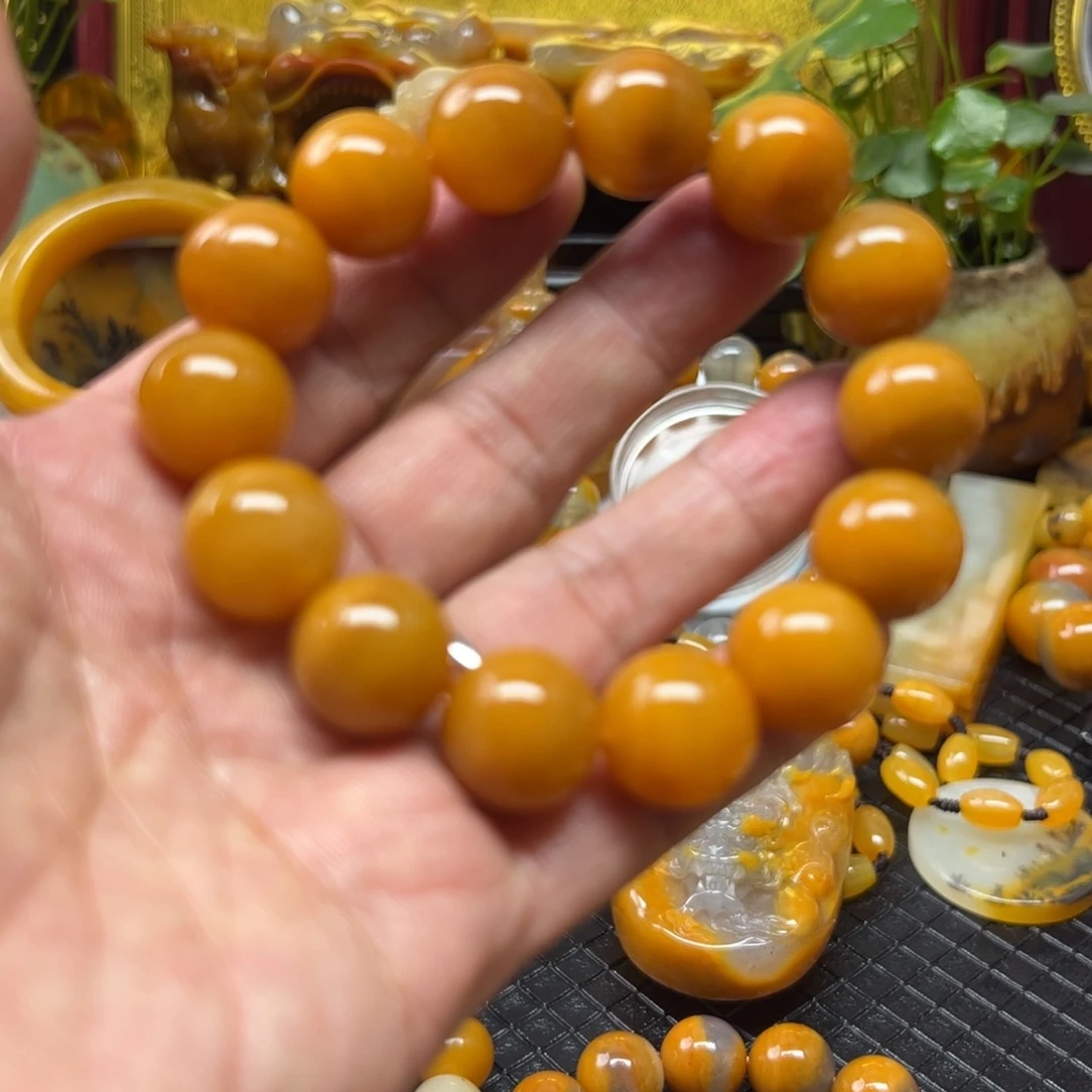 石英质玉未镶嵌颈饰