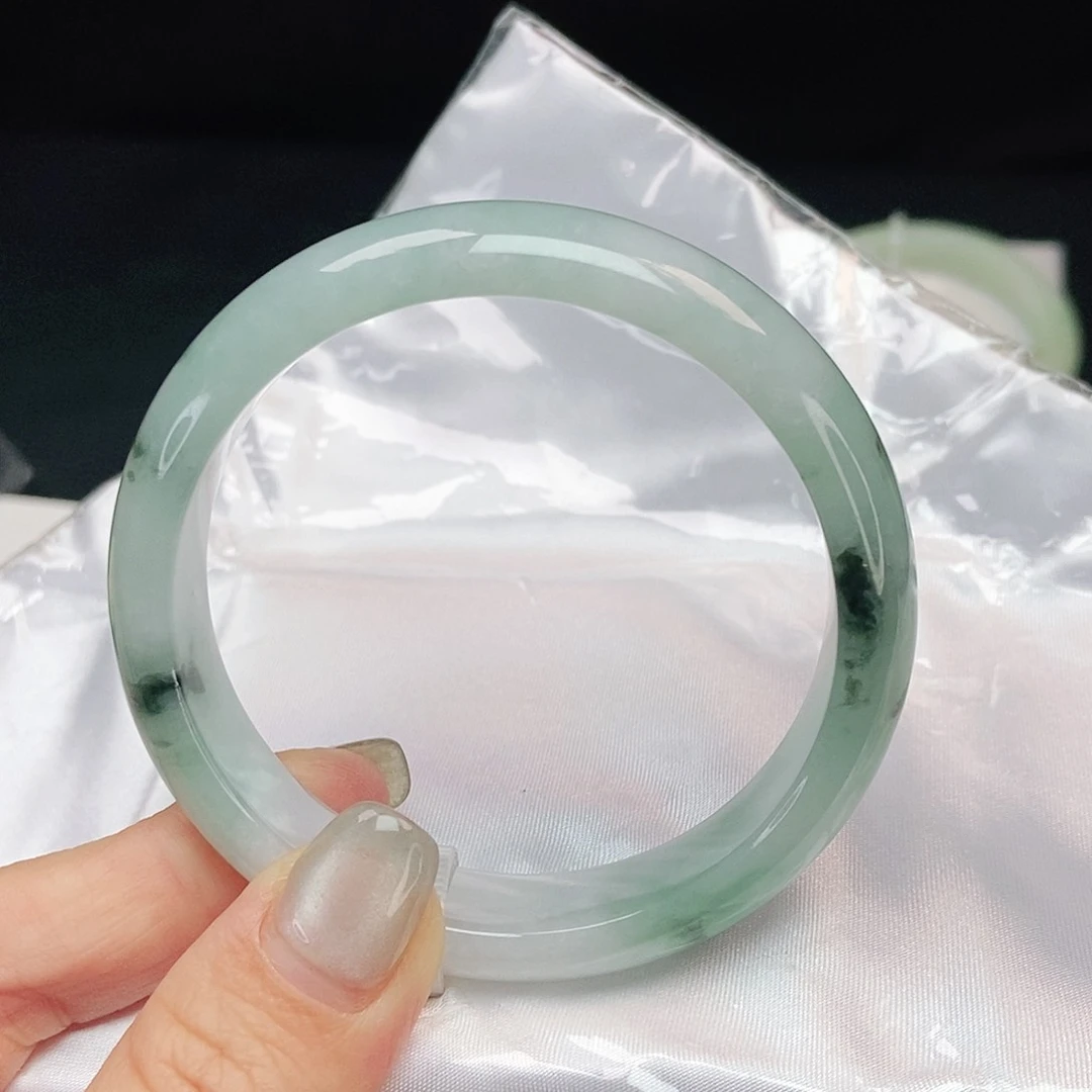 翡翠手镯未镶嵌冰飘蓝花捡漏捡漏