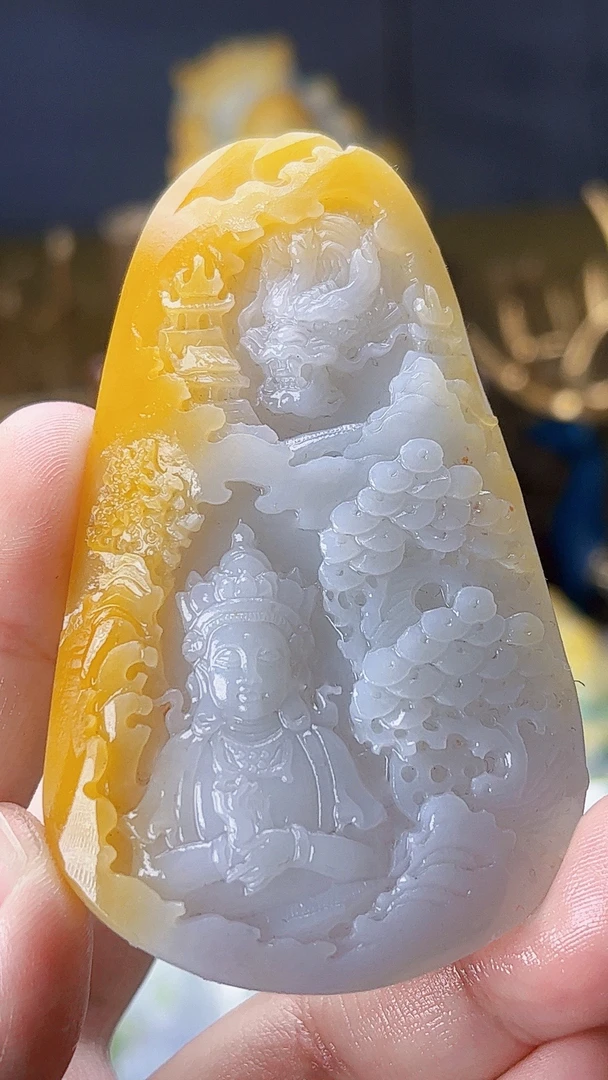 天然缅甸翡翠细腻胶黄翡山水观音毛货买断需抛光尺寸高73宽44厚7