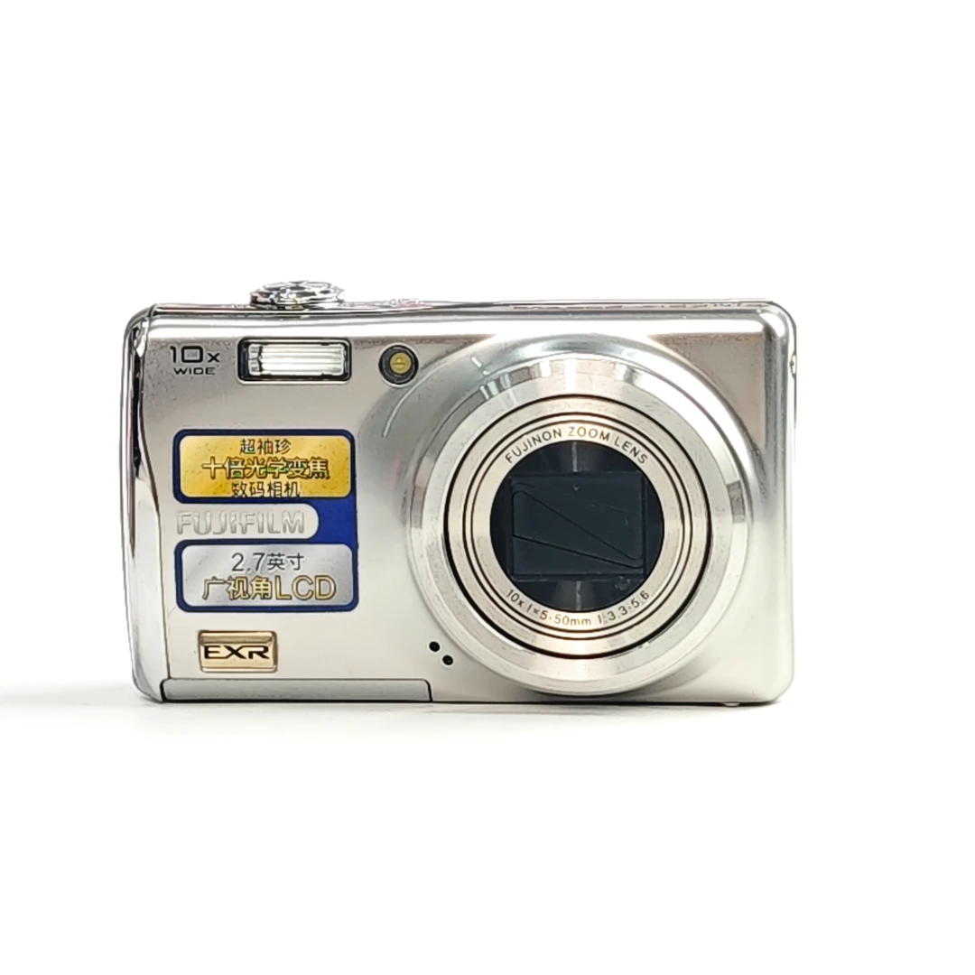 95新 Fujifilm/富士 f75银色清冷胶片感小长焦一千万40倍人景可拍