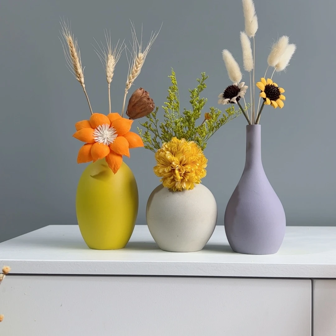 摆件陶瓷小花瓶摆件含花总高约20-30cm