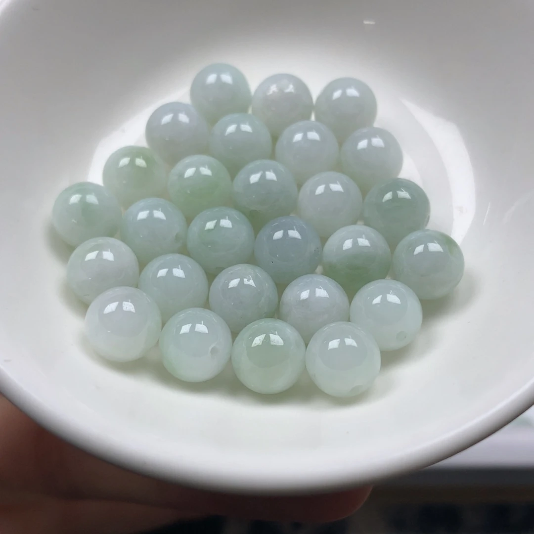 翡翠颈饰未镶嵌卡7➕。单圈。25颗。
