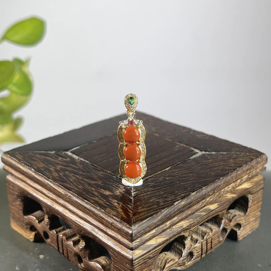 JCA02-011  南红-s925银镶吊坠