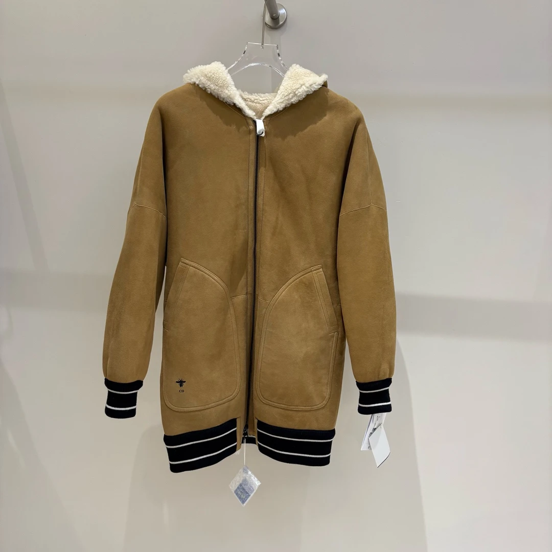 未使用 DIOR/迪奥 DI2338 羊毛皮刺绣双面穿大衣36码 原价28500