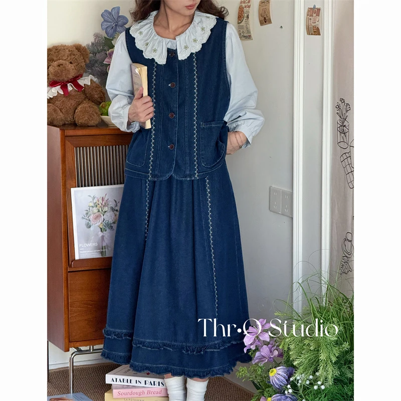 【蓝调坊】复古圆领显瘦刺绣牛仔套装女早秋新款马甲半裙两件套