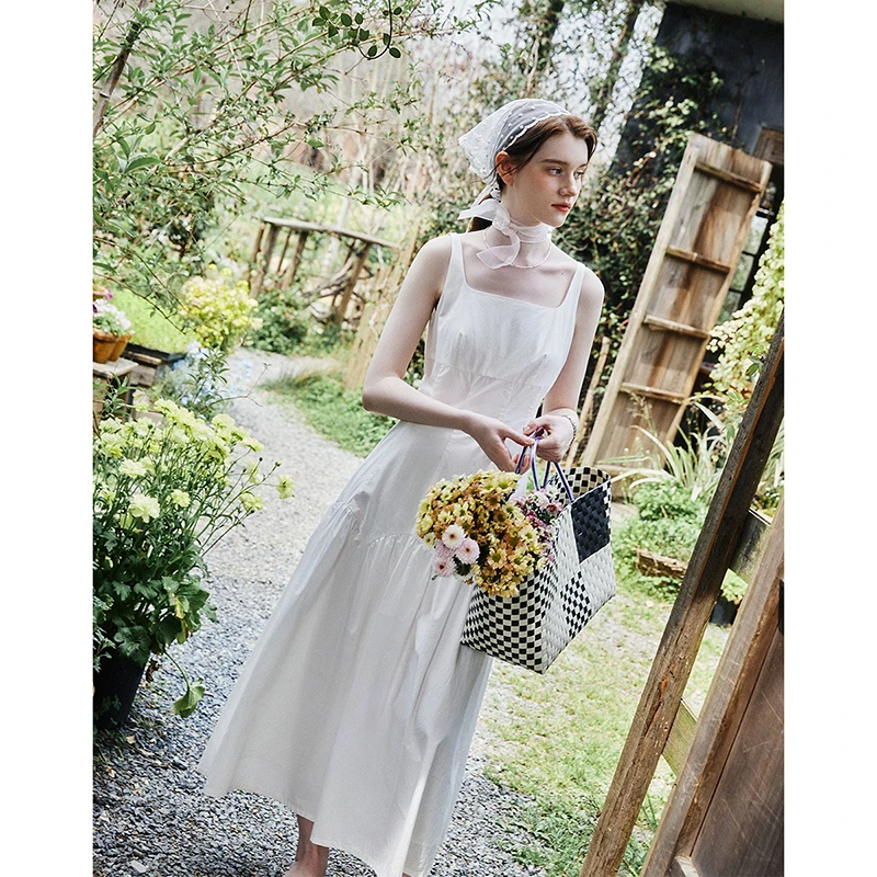 【闪闪专属】范思蓝恩感吊带连衣裙潮牌24FS12048