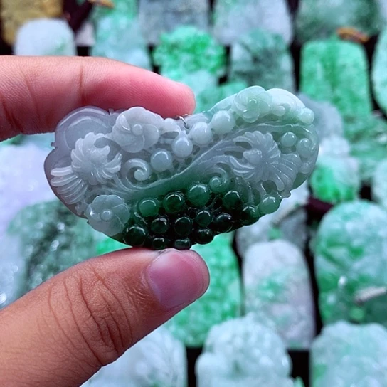 翡翠未镶嵌吊坠(不含链)